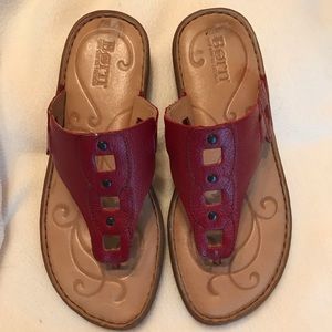 Born sandals